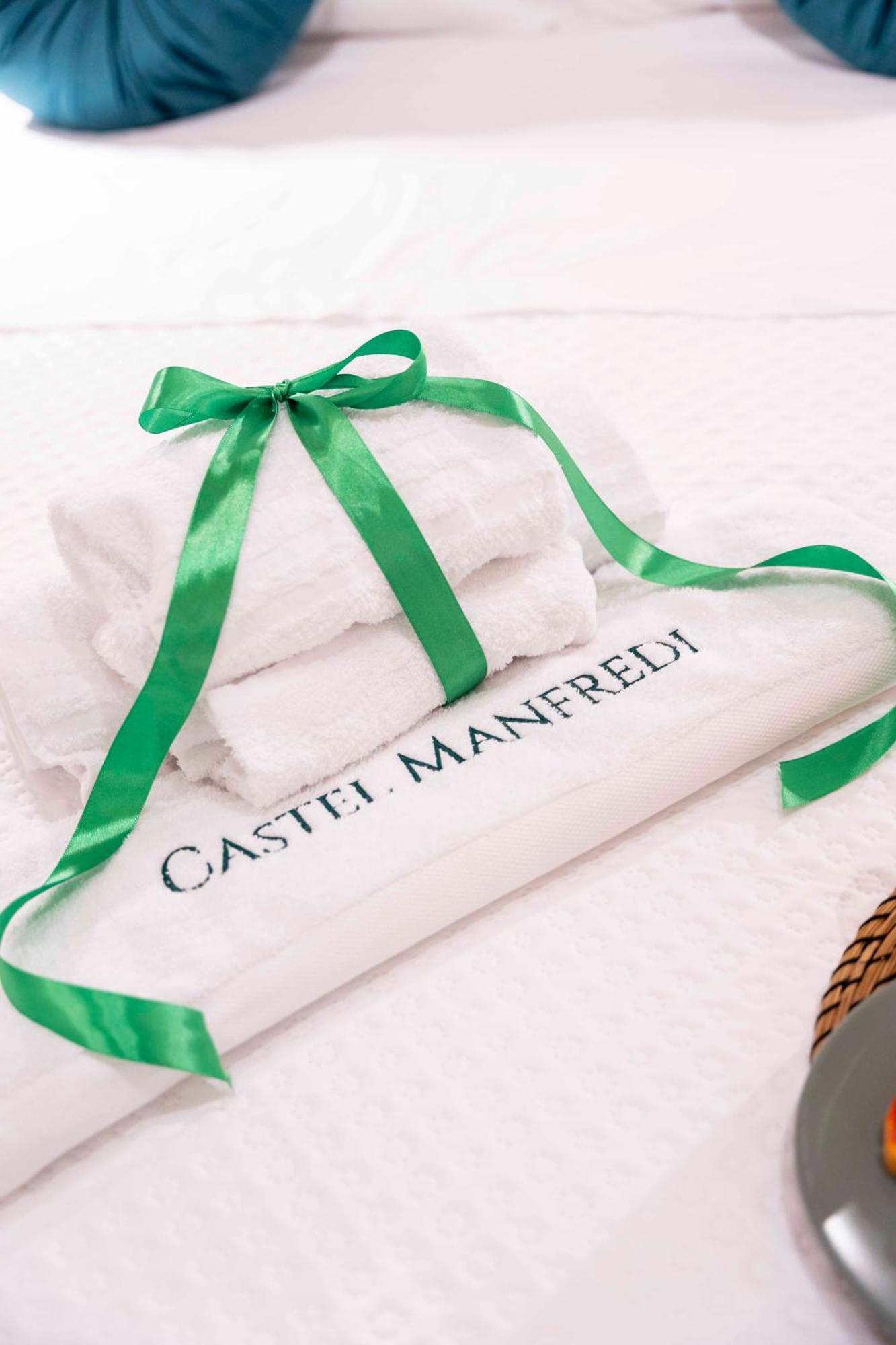Castel Manfredi Apartments Manfredonia Kültér fotó