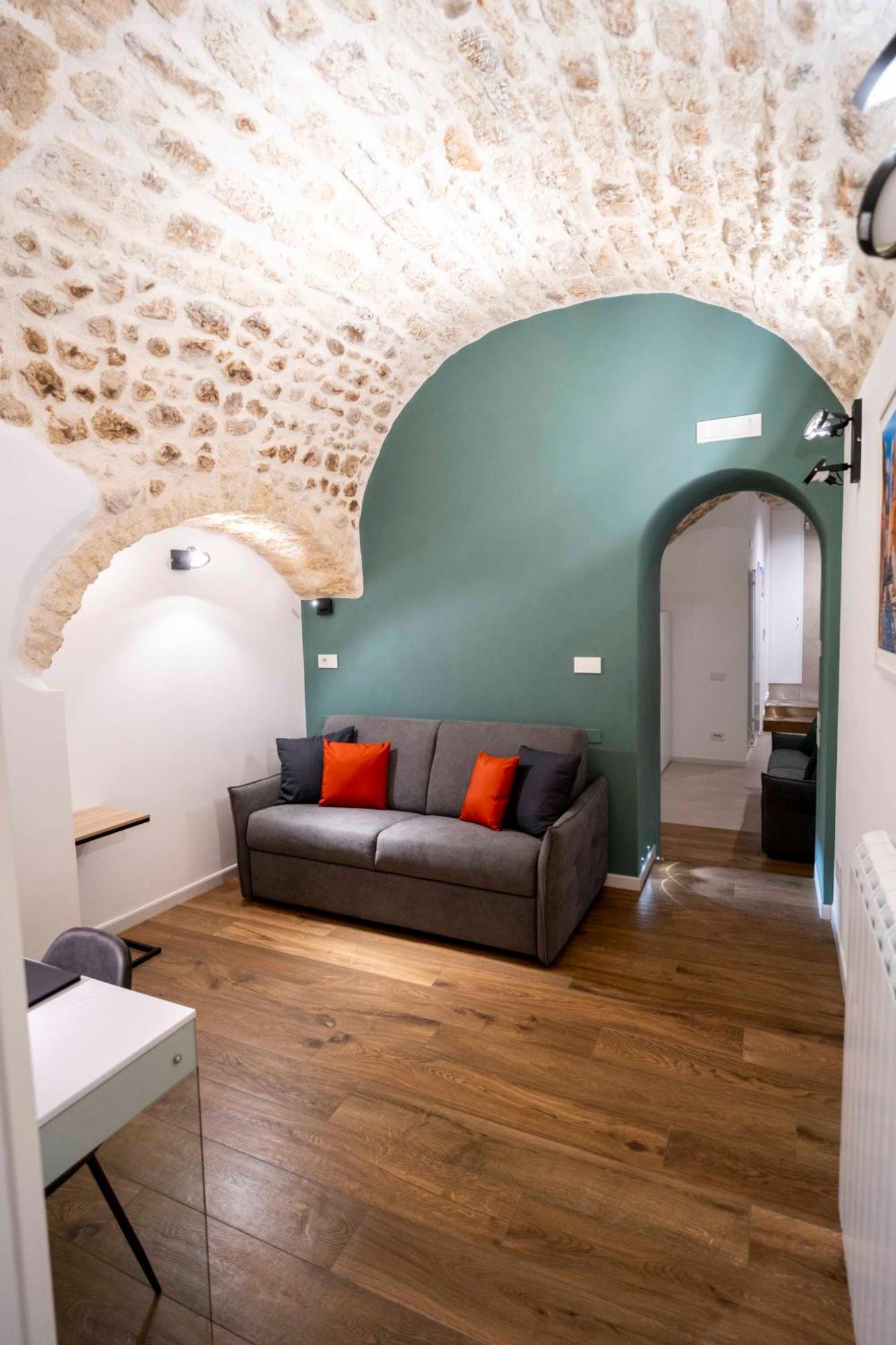 Castel Manfredi Apartments Manfredonia Kültér fotó